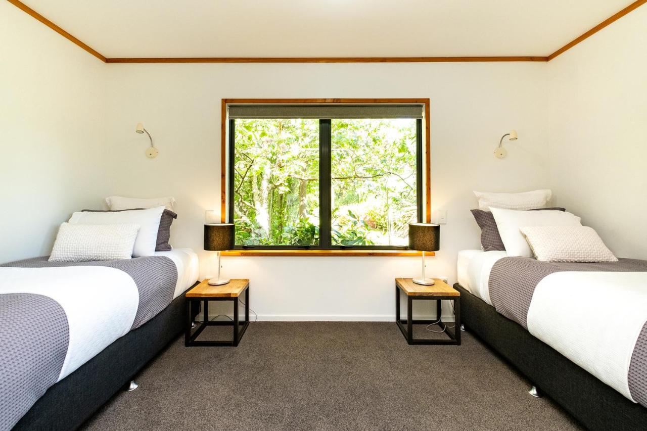 Lawn Cottages Clive エクステリア 写真