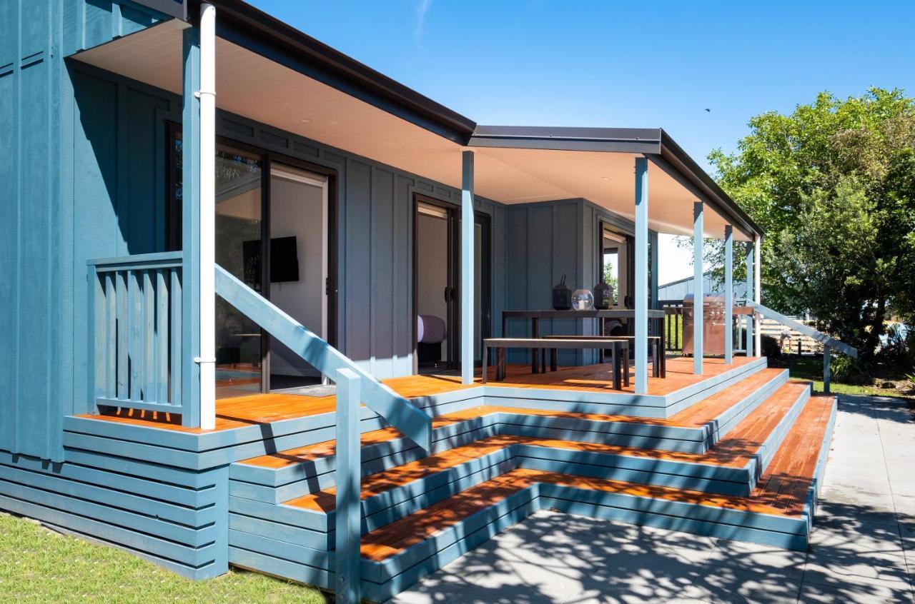 Lawn Cottages Clive エクステリア 写真